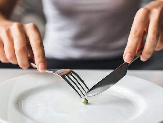 4 reasons you are getting fat when you don’t eat much eating too little and gaining weight